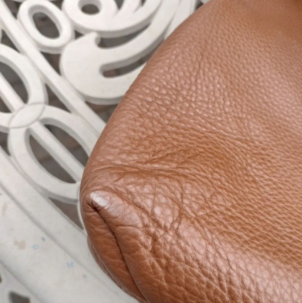 Michael Kors Handbag - Picture 7 of 12